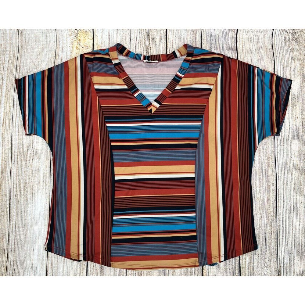 ENTRO BOUTIQUE Southwestern Stripe Shirt Size Large Short Sleeve V Neck